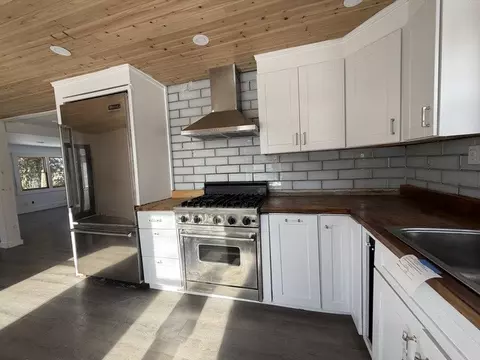 15 Chace Ave, Warren, RI 02885 photo 13