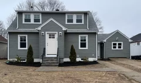 52 Buell Ave, North Smithfield, RI 02896