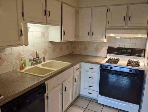 12 Josephine St #205, North Providence, RI 02904