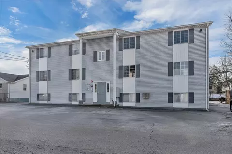 19 Warren Ave, North Providence, RI 02911
