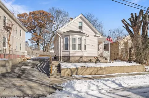 59 Morris Ave, Pawtucket, RI 02860