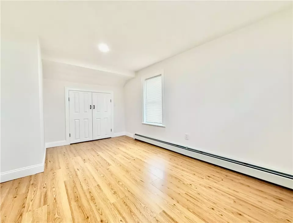 Bedroom - 215 Kenyon Ave, Pawtucket, RI 02861 photo 1 of 3