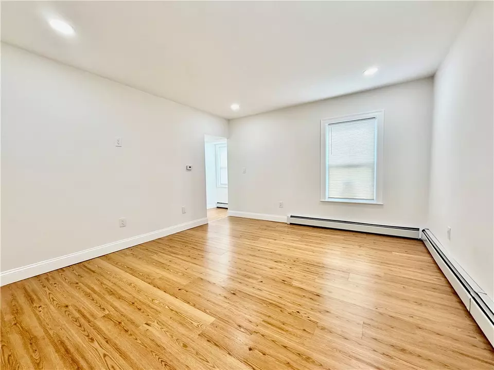Living - 215 Kenyon Ave, Pawtucket, RI 02861 photo 3 of 3