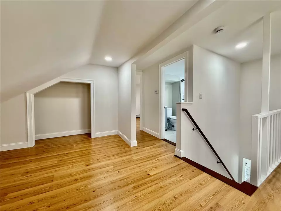 Entry Way - 215 Kenyon Ave, Pawtucket, RI 02861 photo 2 of 2