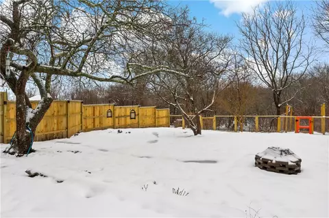 8 Pond St, Westerly, RI 02891 photo 31