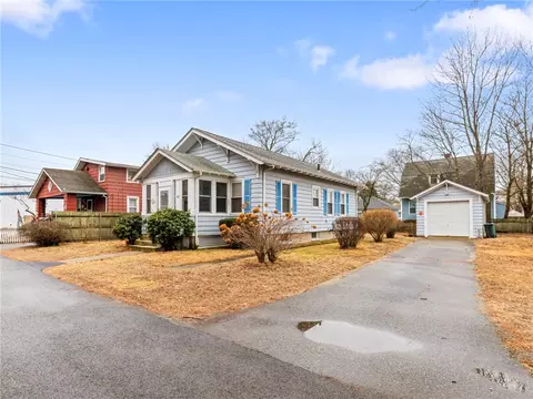 459 Harrington Ave, Warwick, RI 02888