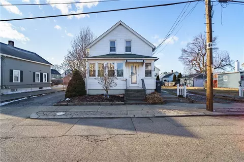 100 Ivy St, East Providence, RI 02914
