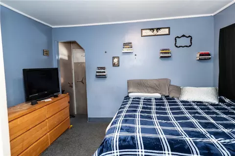 Bedroom - 61 Fuller St, Warwick, RI 02889 photo 4 of 6
