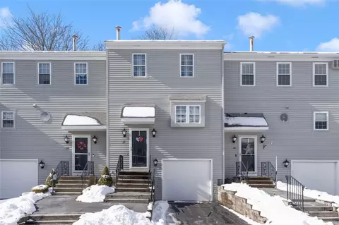 565 Quaker Ln #37, West Warwick, RI 02893