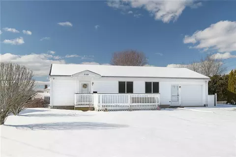 559 Point Judith Rd, Narragansett, RI 02882