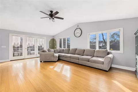 59 Claypool Dr, Warwick, RI 02886 photo 23