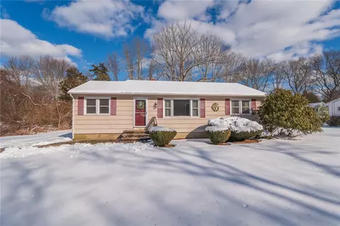 711 South Rd, South Kingstown, RI 02879