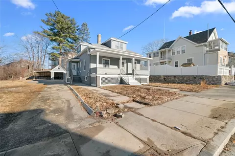 18 Aylsworth Ave, Woonsocket, RI 02895