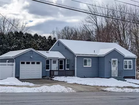 881 Cass Ave, Woonsocket, RI 02895 photo 2