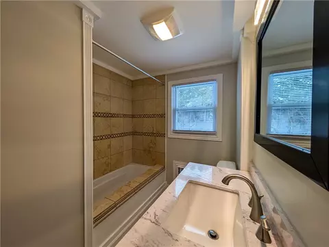 881 Cass Ave, Woonsocket, RI 02895 photo 14