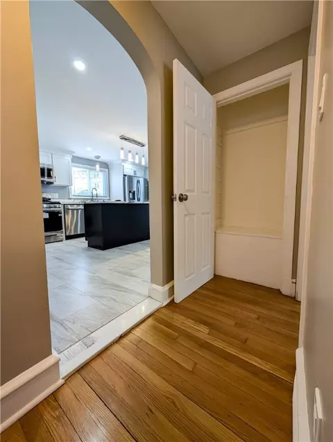 881 Cass Ave, Woonsocket, RI 02895 photo 13