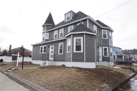 631 Pontiac Ave, Cranston, RI 02910