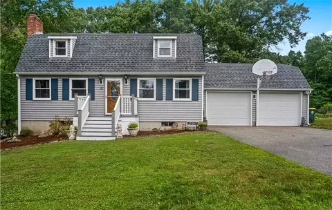 10 Powder Mill Ln, Smithfield, RI 02828