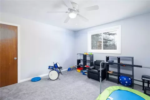 Bedroom - 35 Dolly Pond Rd, Exeter, RI 02822 photo 5 of 9