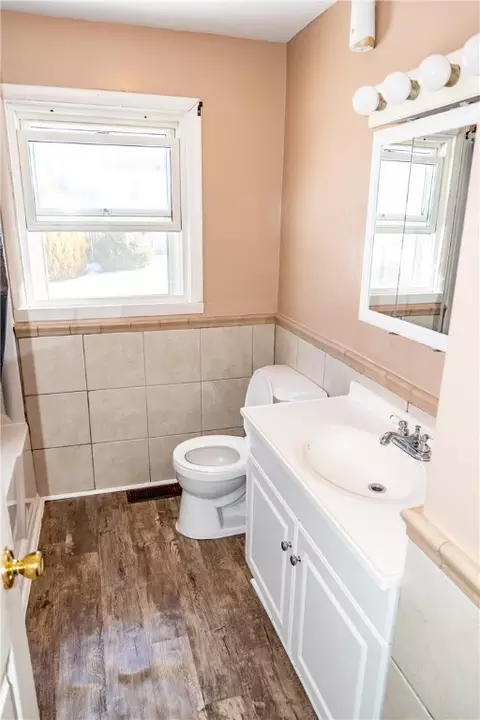 Bath - 139 Flora Ave, Woonsocket, RI 02895 photo 1 of 2