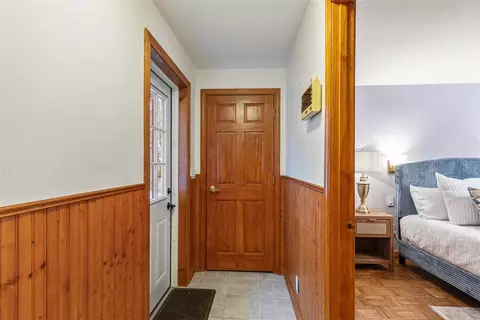 Entry Way - 109 Oakside St, Warwick, RI 02889 photo 4 of 5