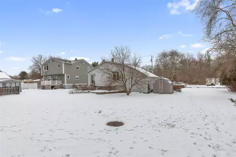 Exterior - 109 Oakside St, Warwick, RI 02889 photo 4 of 5