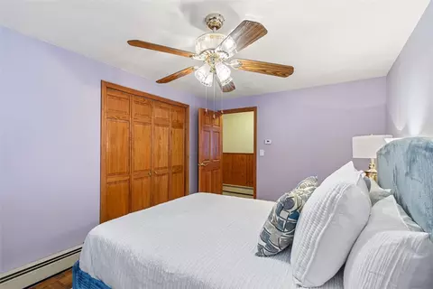 Bedroom - 109 Oakside St, Warwick, RI 02889 photo 2 of 4