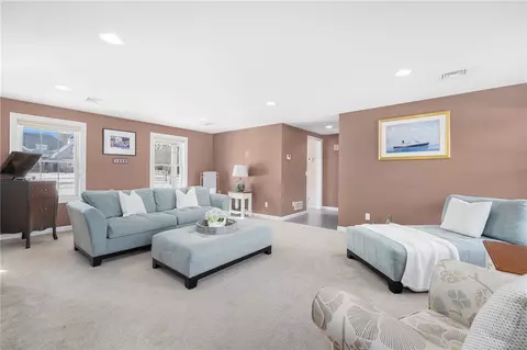 Other - 1000 Warwick Neck Ave, Warwick, RI 02889 photo 3 of 4