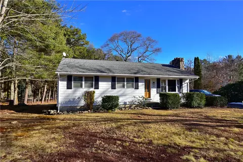 22 Woodville Alton Rd, Hopkinton, RI 02894