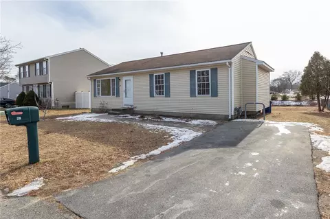28 Cameron Ct, Warwick, RI 02886 photo 1