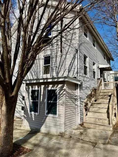 51 Dunnel Ave, Pawtucket, RI 02860