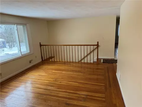 165 Hilton Rd, Warwick, RI 02889 photo 8