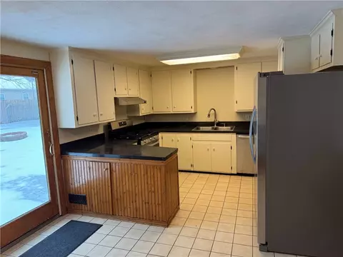 165 Hilton Rd, Warwick, RI 02889 photo 5