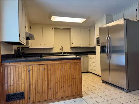 165 Hilton Rd, Warwick, RI 02889 photo 3