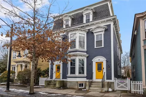 1200 Westminster St #4, Providence, RI 02909