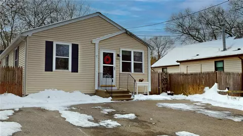 120 Pinehurst Ave, Warwick, RI 02889 photo 7
