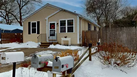 120 Pinehurst Ave, Warwick, RI 02889 photo 2