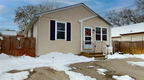 120 Pinehurst Ave, Warwick, RI 02889 photo 8