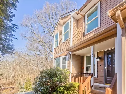 200 Heroux Blvd #301, Cumberland, RI 02864