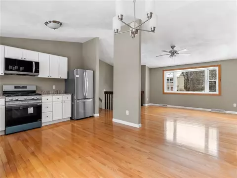 92 June Ave, Warwick, RI 02889 photo 8