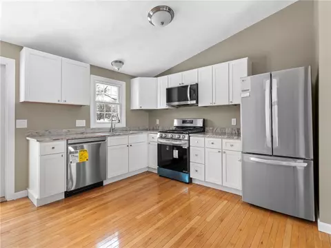 92 June Ave, Warwick, RI 02889 photo 3