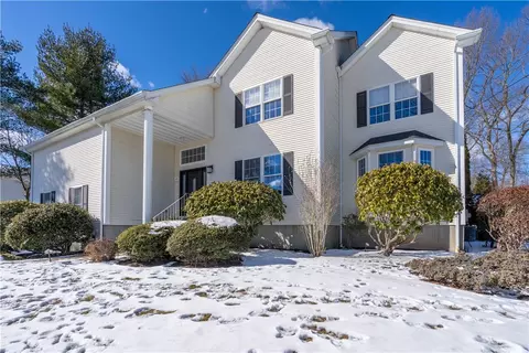 44 Red Hawk Dr, Cranston, RI 02921