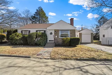 50 Charlton Ave, Pawtucket, RI 02860
