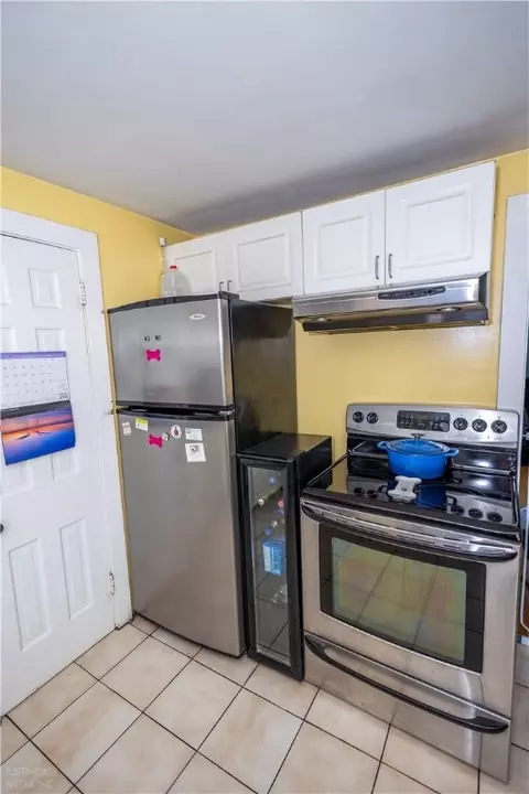 1879 Warwick Ave, Warwick, RI 02886 photo 11