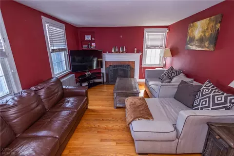 1879 Warwick Ave, Warwick, RI 02886 photo 3