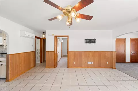 Living - 49 Dean St, Woonsocket, RI 02895 photo 5 of 9