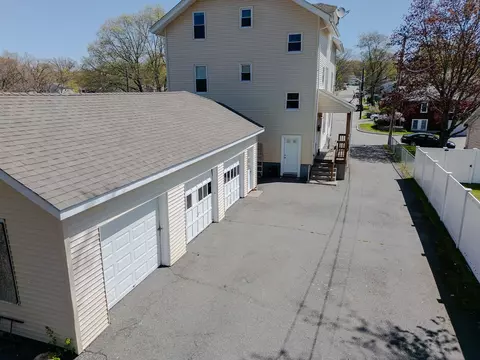 147 Louise St, Woonsocket, RI 02895 photo 7