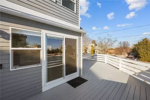 Exterior - 73 Dundas Ave, Warwick, RI 02889 photo 1 of 9