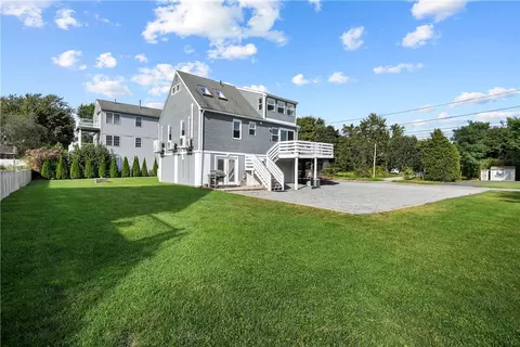 Exterior - 73 Dundas Ave, Warwick, RI 02889 photo 5 of 9