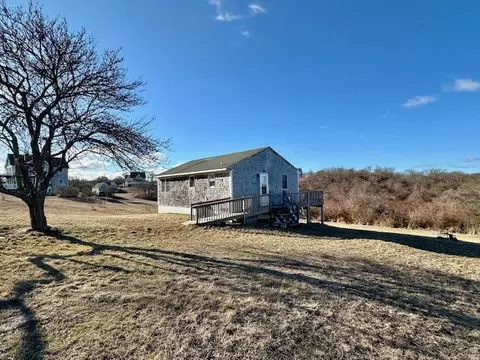 979 Spring St, Block Island, RI 02807